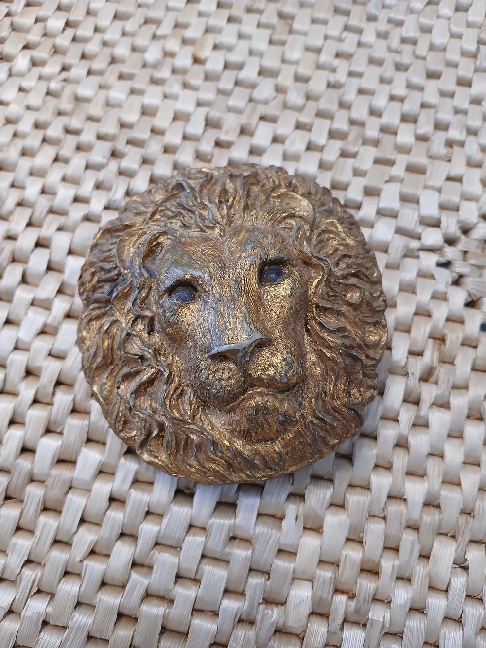 Decorative Lion Head Accent - Gold Finish Belt Boucle. 70s Vintage